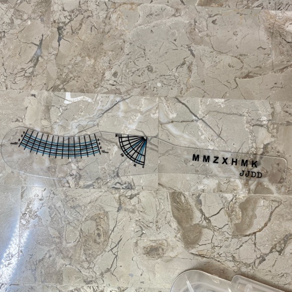 Lash Extensions Accessories Pack - Picture 5 of 9